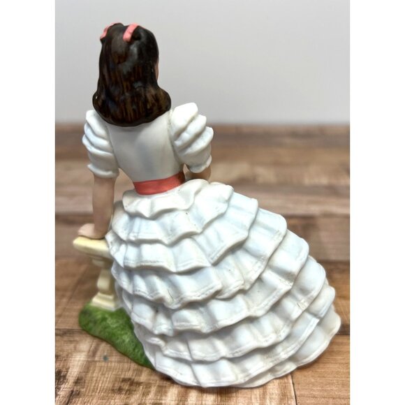 Vivien Leigh As Scarlett OHara "Gone With The Wind" Avon Figurine 1983 MGM 5" Po - Picture 3 of 4